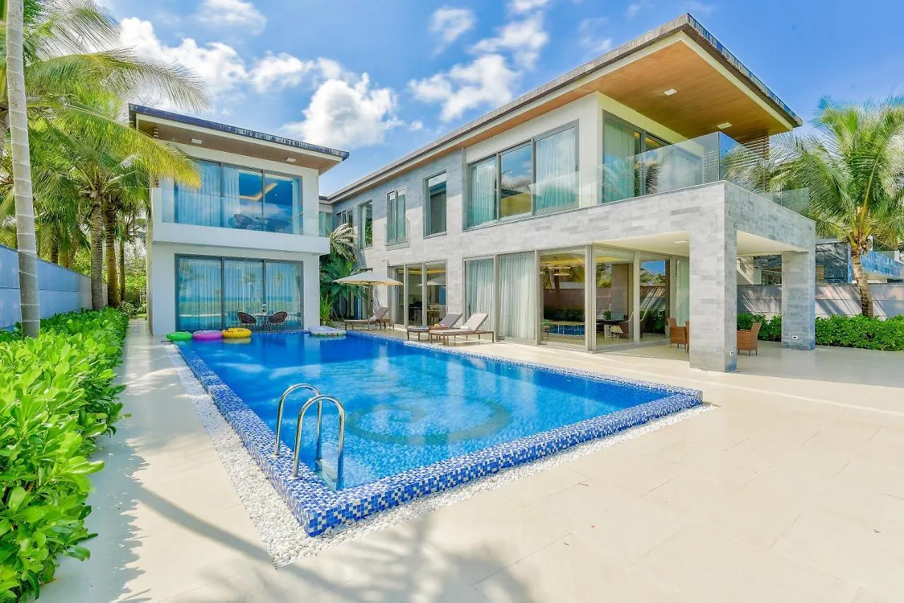 Villa 7 Bedrooms Beachfront Luxury Da Nang 0*,  Vietnam