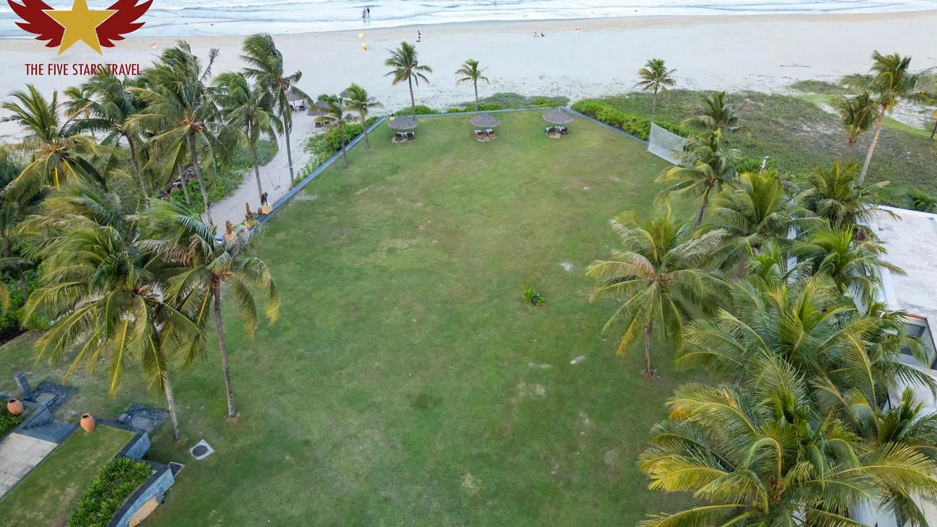 Villa 7 Bedrooms Beachfront Luxury Da Nang Vietnam