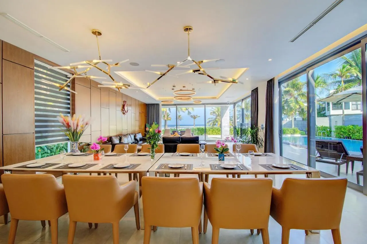Villa 7 Bedrooms Beachfront Luxury Da Nang 0*,