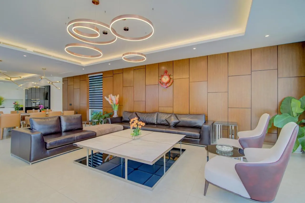 Villa 7 Bedrooms Beachfront Luxury Da Nang
