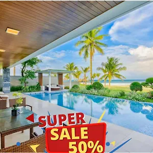  빌라 Luxury Pool Close To The Private